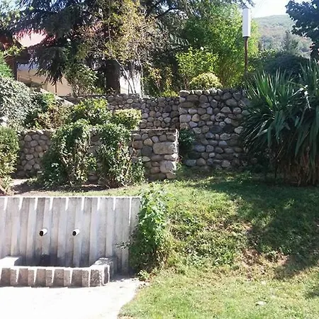 Popovski Villa *